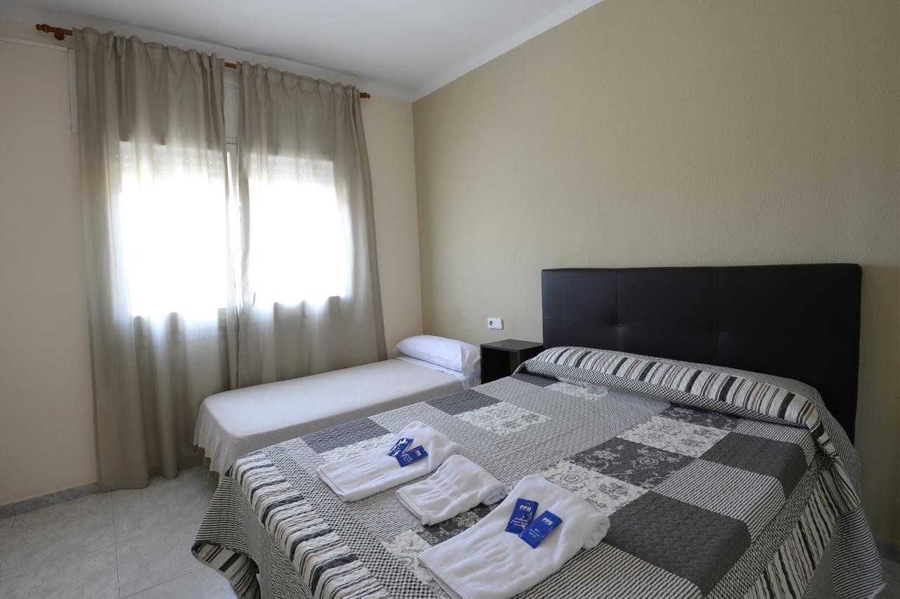 Hotel Beach Playa Castelldefels Exterior photo